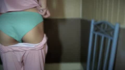 Snapshot of thesweetgirlugly_lilly chatting on July 10, 12:04 am thesweetgirlugly_lilly online show from July 10, 12:04 am