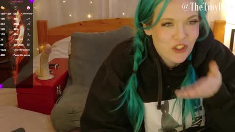 Tiny Blue online show from February 28, 9:12 pm