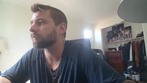 Snapshot of theufcfan_8181 chatting on April 2, 10:29 pm troy online show from April 2, 10:29 pm