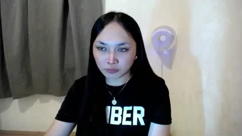 Snapshot of theunstoppable_ellaxoxo chatting on November 8, 10:37 am Ella online show from November 8, 10:37 am