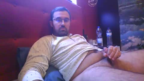 Snapshot of theviper1990 chatting on January 10, 3:29 am Carlos1990 online show from January 10, 3:29 am