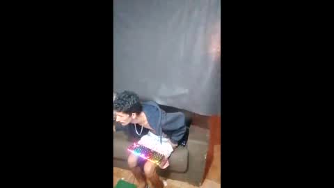 theyllorwillians online show from May 11, 4:04 pm