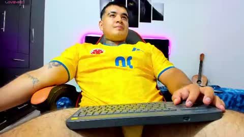 Snapshot of thiago_cp01 chatting on July 29, 4:10 am Thiago online show from July 29, 4:10 am