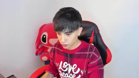 Snapshot of thiago_dv chatting on November 26, 11:39 pm Thiago online show from November 26, 11:39 pm