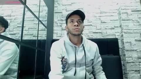 thiago_hairy online show from December 2, 4:40 am