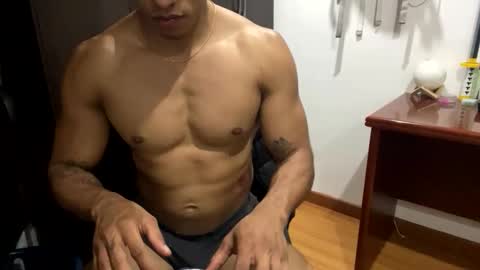 thiago_happy online show from December 18, 5:13 am