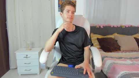 Manuel online show from November 22, 3:16 am