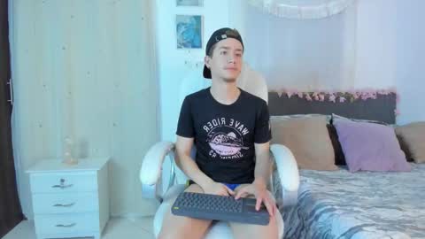 Manuel online show from November 28, 2:36 am