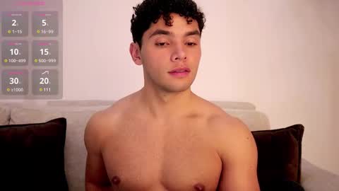 Just Thiago  online show from February 20, 12:41 am