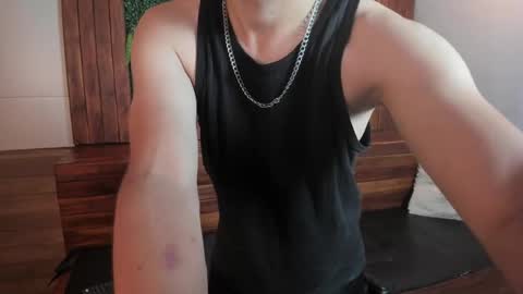 Thiago online show from April 12, 11:26 am