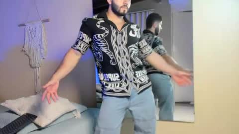 THIAGO online show from April 16, 9:39 pm