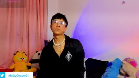 Snapshot of thiago_n_sam chatting on March 30, 3:51 am thiago_n_sam online show from March 30, 3:51 am