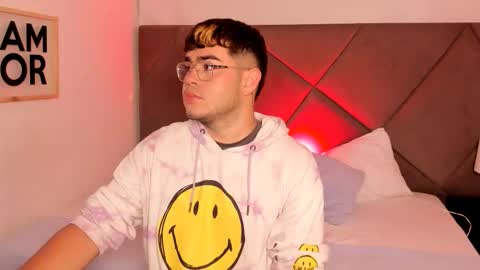 thiago_occonor online show from November 5, 1:44 pm