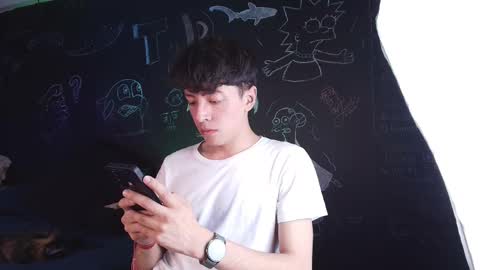 Thiago online show from March 6, 11:01 pm