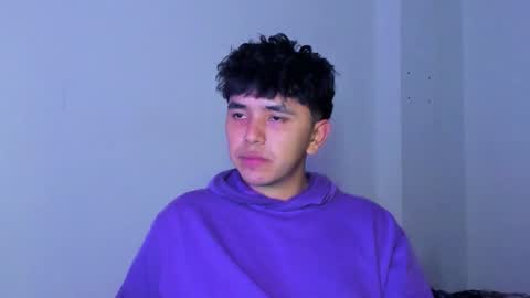 Snapshot of thiago_wc chatting on February 5, 9:25 am Thiago online show from February 5, 9:25 am