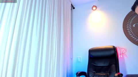 thiago online show from November 12, 5:41 am