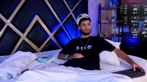 Snapshot of thiagoferreti_ chatting on May 26, 3:13 am ThiagoFerreti online show from May 26, 3:13 am