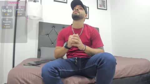 Snapshot of thiagomez17 chatting on February 6, 7:06 pm Thia Gomez online show from February 6, 7:06 pm