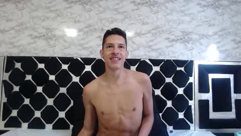 Thiago   online show from March 9, 3:38 pm