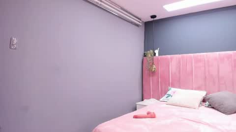 thiara_gh online show from May 24, 1:32 am