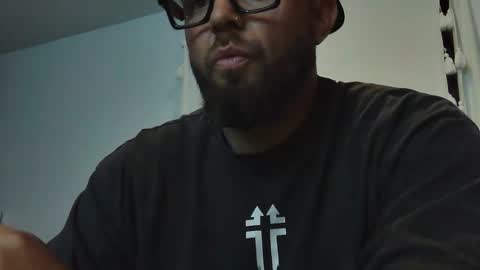 Snapshot of thiccbull12 chatting on June 11, 3:48 am thiccbull12 online show from June 11, 3:48 am