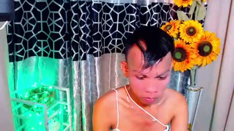 Snapshot of thick_bigcock13 chatting on July 9, 1:09 am gil online show from July 9, 1:09 am