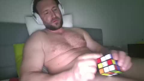 thickboy4yu online show from April 30, 7:25 am