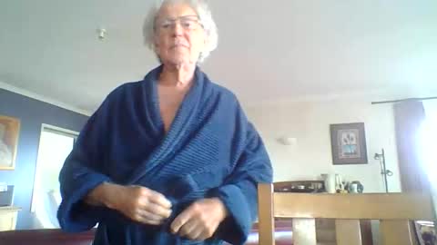 Snapshot of thickcockat71 chatting on April 4, 8:39 pm Thickcockat71 online show from April 4, 8:39 pm