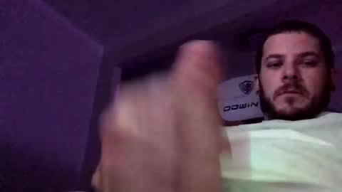 Snapshot of thickdicktay chatting on June 11, 1:05 am thickdicktay online show from June 11, 1:05 am