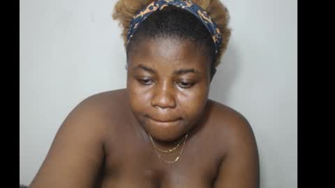 Snapshot of thickebonny7 chatting on February 10, 10:30 am thickebonny7 online show from February 10, 10:30 am