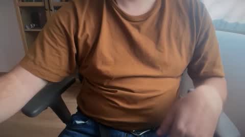 Snapshot of thickguybcn chatting on May 8, 11:04 am ThickDickBCN online show from May 8, 11:04 am