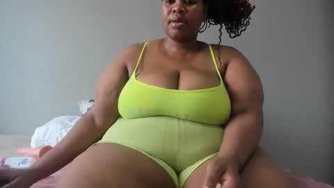 thickleeyanax online show from December 4, 7:06 am