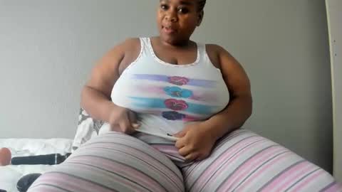 thickleeyanax online show from December 13, 9:57 am