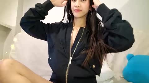 thifa2x online show from January 10, 7:04 pm