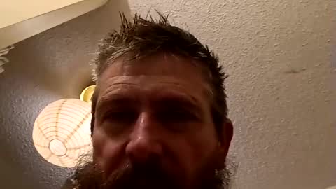 Snapshot of thiggy69 chatting on December 16, 11:01 am lola...and...thiggy online show from December 16, 11:01 am