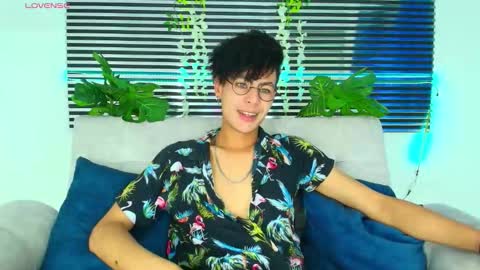 Snapshot of thiiagosaeenz chatting on February 4, 2:45 pm Thiago Saenzz online show from February 4, 2:45 pm