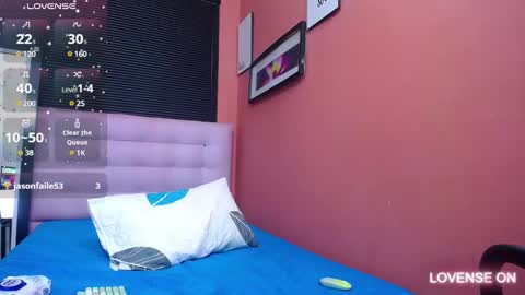 Snapshot of thin_eva chatting on February 11, 11:33 pm Eva online show from February 11, 11:33 pm