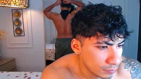 MICHAEL AND CRISS online show from December 19, 1:29 pm