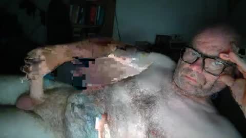Snapshot of thisbigdick___ chatting on July 25, 12:20 am thisbigdick___ online show from July 25, 12:20 am
