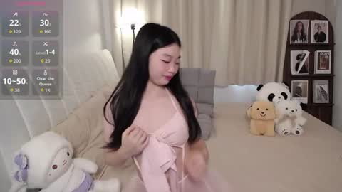 Snapshot of thisgirl__ chatting on June 18, 2:01 am kk online show from June 18, 2:01 am