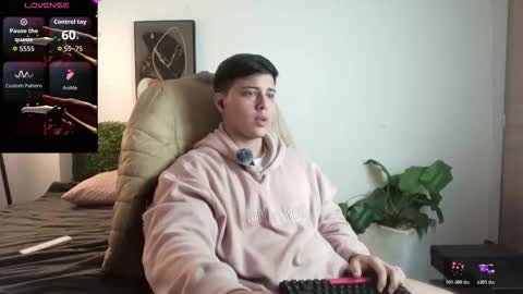 thom_ohtani online show from February 12, 12:49 am