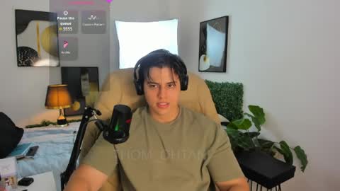 thom_ohtani online show from April 3, 1:36 am