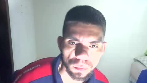 Snapshot of thomas2wood chatting on May 28, 2:53 am Thomas2Wood online show from May 28, 2:53 am