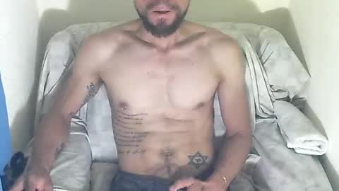 Snapshot of thomas2wood chatting on June 14, 2:24 am Thomas2Wood online show from June 14, 2:24 am