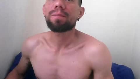 Snapshot of thomas2wood chatting on June 19, 8:34 pm Thomas2Wood online show from June 19, 8:34 pm