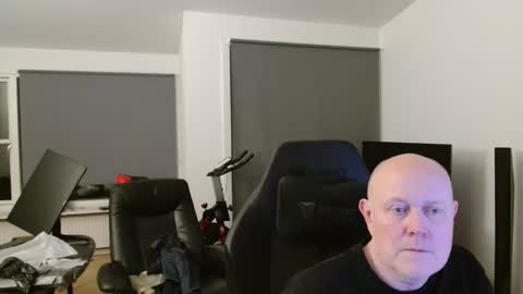 thomas315627 online show from March 11, 9:32 pm