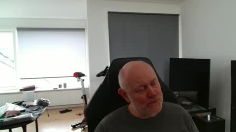 thomas315627 online show from April 14, 11:16 am