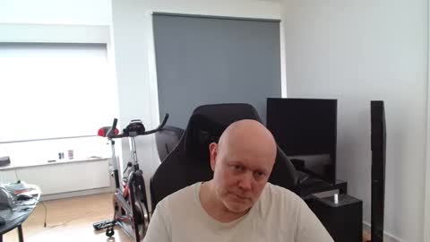 Snapshot of thomas315627 chatting on May 10, 11:59 am thomas315627 online show from May 10, 11:59 am