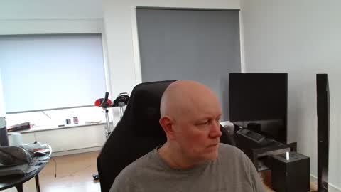 Snapshot of thomas315627 chatting on May 11, 6:19 am thomas315627 online show from May 11, 6:19 am