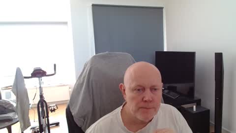Snapshot of thomas315627 chatting on May 24, 2:22 pm thomas315627 online show from May 24, 2:22 pm